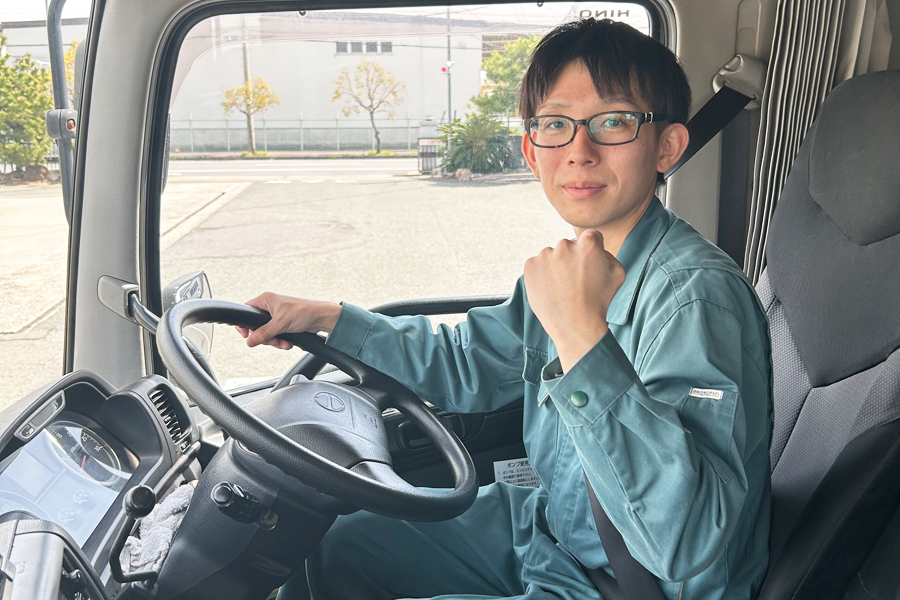 必要なものは大型免許だけ
